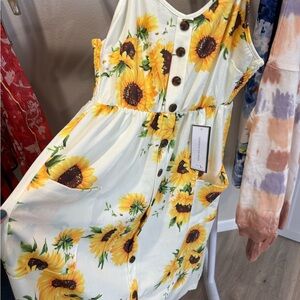 Goodnight Macaroon Sunflower Print Dress - White and Yellow